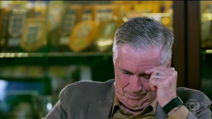 Ancelotti se emociona com homenagem no Domingão com Huck