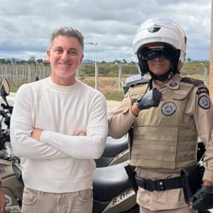 Luciano Huck elogia PM da Bahia após gravação em Senhor do Bonfim