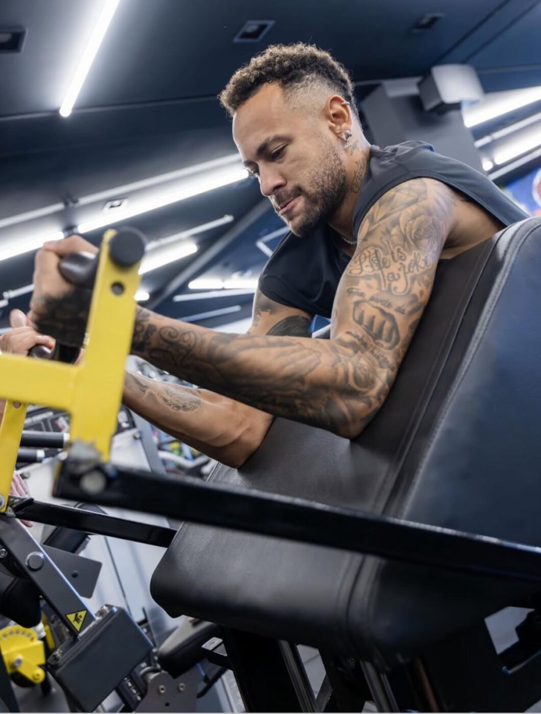 Neymar celebra convocação para a Copa com sequência de campanhas publicitárias nas redes