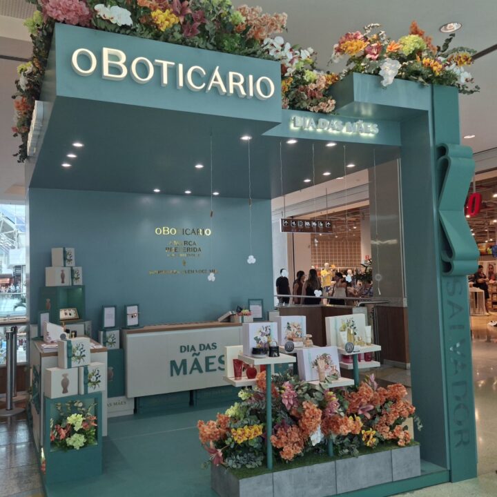 O Boticário promove ativação de Dia das Mães com brindes em shopping de Salvador