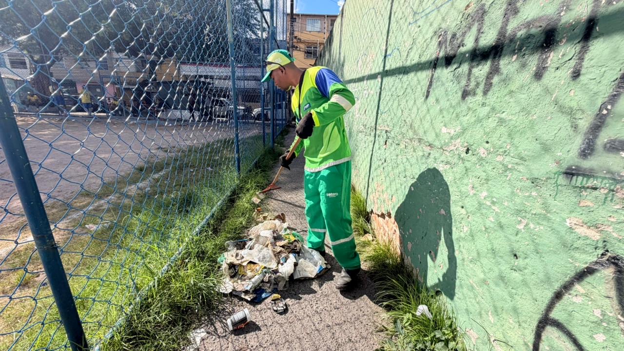 Limpurb faz operação emergencial em Salvador após paralisação dos agentes de limpeza