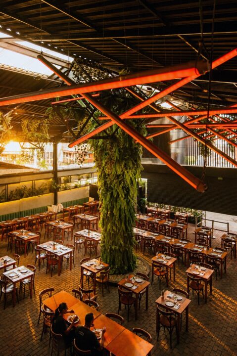 Puxadinho lança happy hour na Pituba com menu exclusivo e programação especial