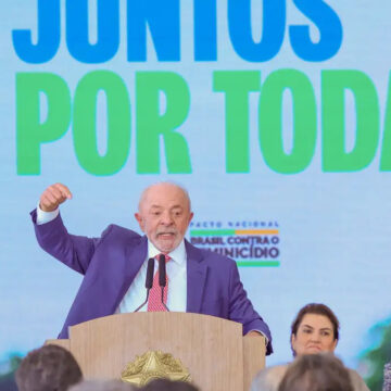 Lula assina decreto que aumenta responsabilidade de big techs sobre conteúdos criminosos