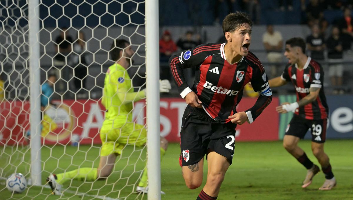 Bragantino perde para o River Plate no fim e se complica na Sul-Americana; veja melhores momentos