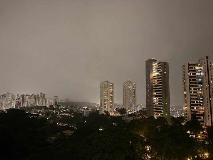 Salvador registra chuva, raios e trovões nesta quarta; veja os bairros mais atingidos
