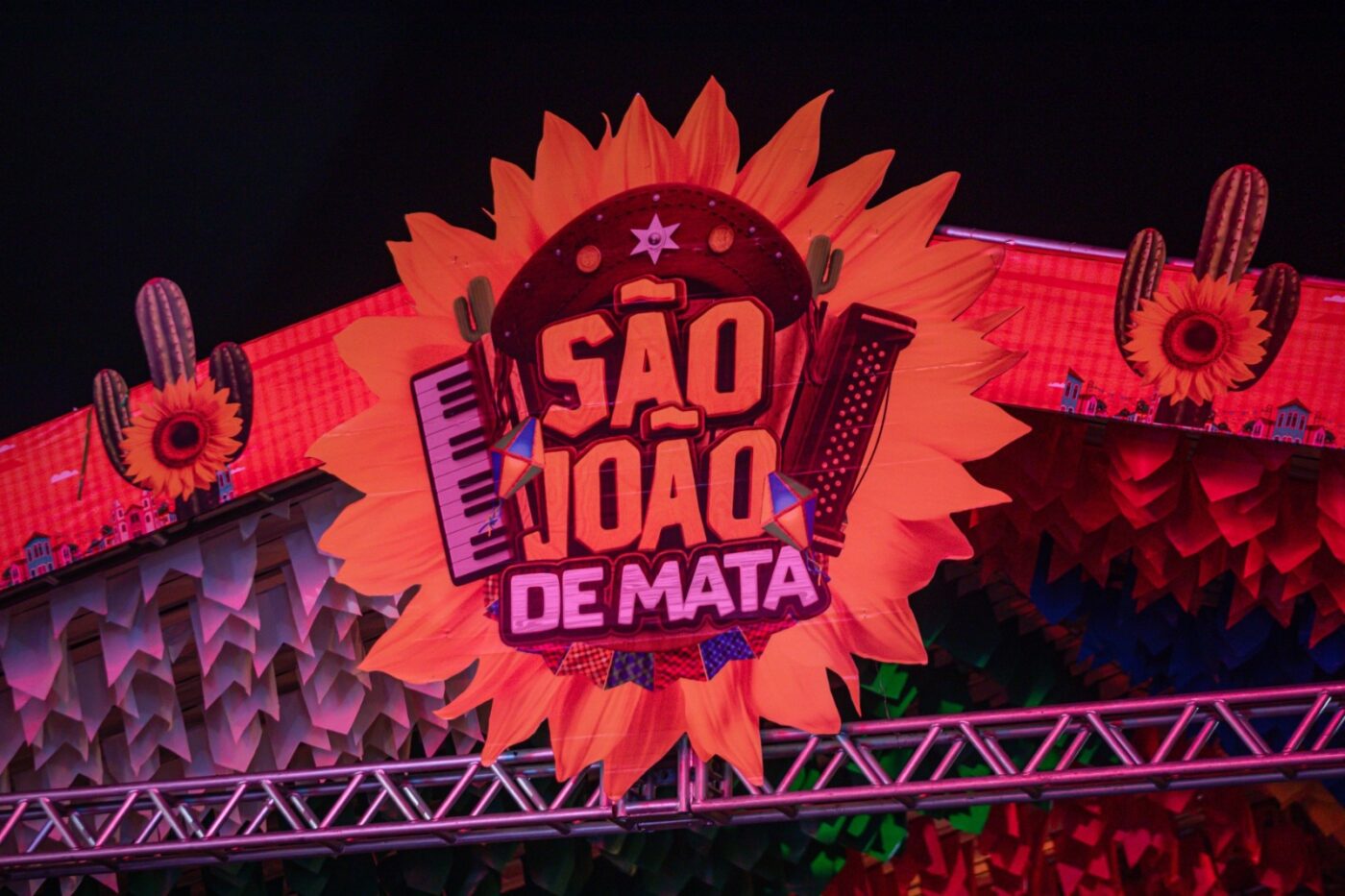 Prefeitura de Mata de São João divulga imóveis para aluguel no São João