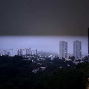 Tempestade chegou? Veja como proteger TV, geladeira e eletrônicos sem tirar tudo da tomada