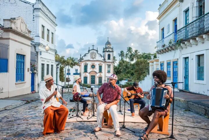 ‘Dominguinho’, com João Gomes, Jota.Pê e Mestrinho, ganha exibição especial na TV Globo