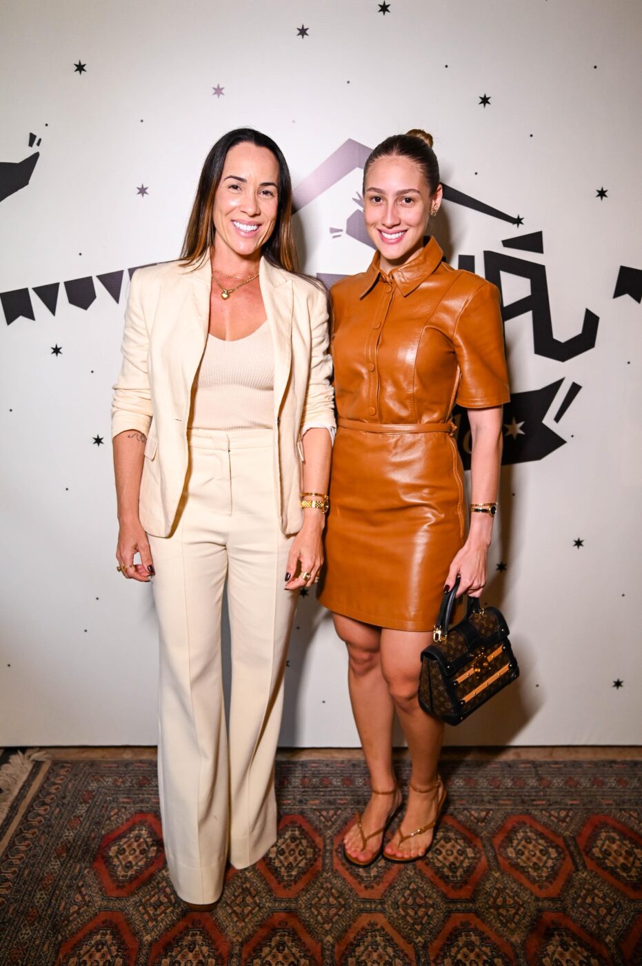 Myrthes e Maria Eduarda Sgarioni 