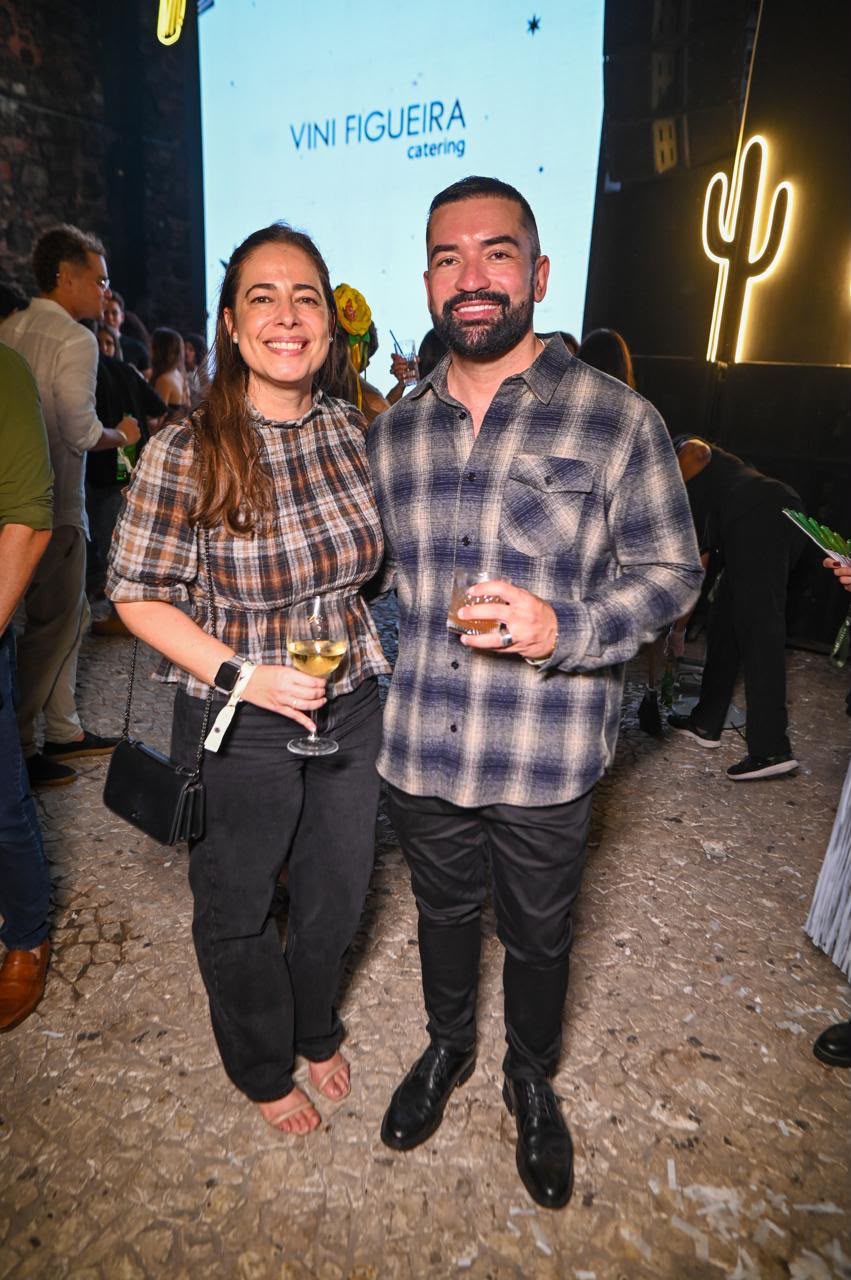 Alice Thomé e Estevão Terceiro