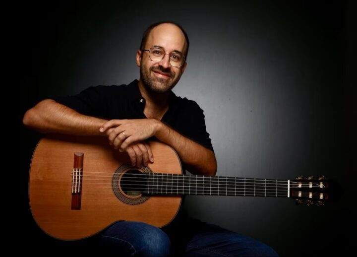 De fã a parceiro: músico transforma pesquisa sobre Gilberto Gil em colaboração com a família do artista