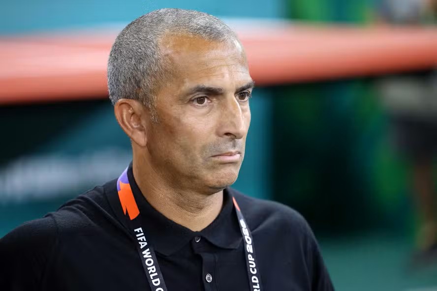 Técnico da Tunísia é demitido após goleada e se junta a raro grupo de técnicos dispensados durante Copas