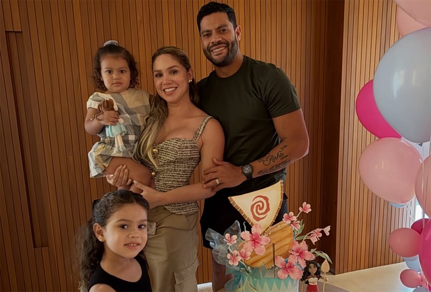 Filha caçula de Hulk e Camila Ângelo completa 2 anos e ganha festa especial em família; veja fotos