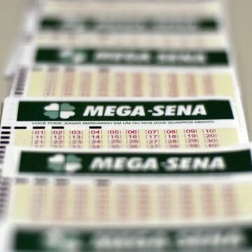 Mega-Sena acumula e prêmio principal vai para R$ 27 milhões