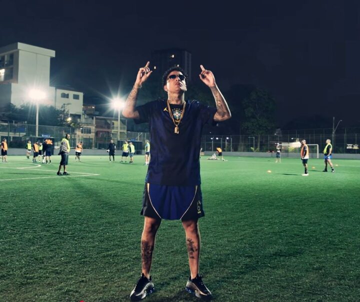 MC Guimê divulga sequência do hit ‘País do Futebol’ e anima fãs nas redes: ‘Agora o hexa vem’