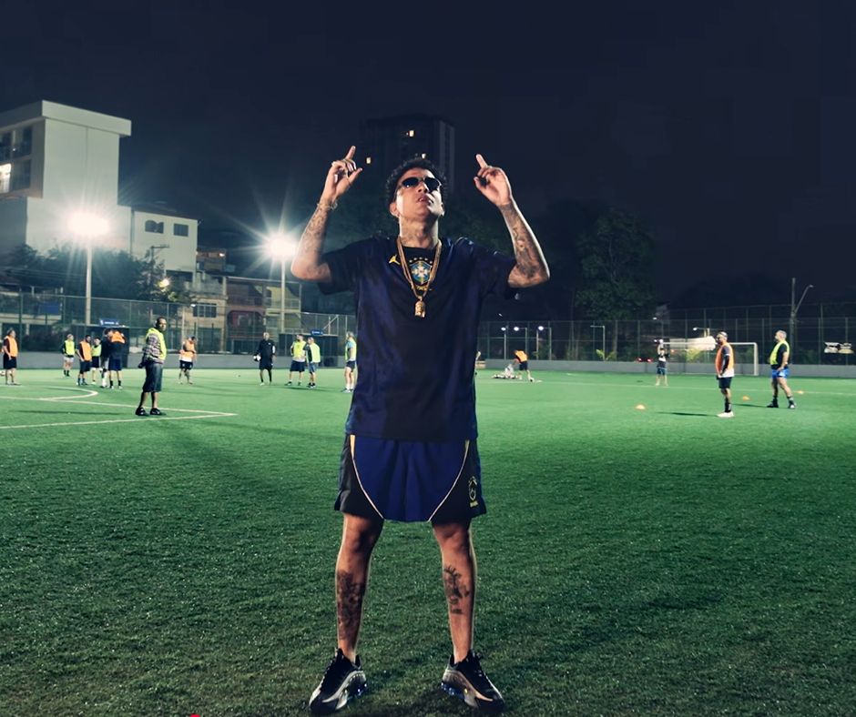MC Guimê divulga sequência do hit ‘País do Futebol’ e anima fãs nas redes: ‘Agora o hexa vem’
