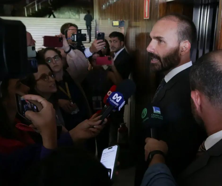 STF condena Eduardo Bolsonaro a inelegibilidade e a 4 anos de prisão