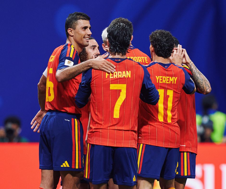 Espanha se recupera após tropeço na estreia e vence Arábia Saudita por 4 a 0