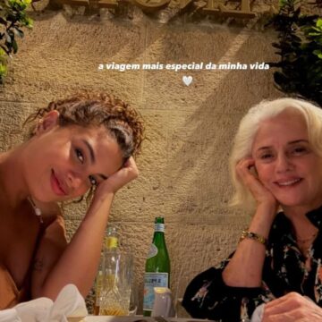 Clara Buarque curte dias em Paris com a avó Marieta Severo: ‘Tirei um sonho do papel’