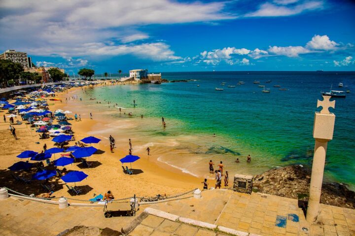 Bahia supera Rio, São Paulo e outros estados e mantém liderança no turismo brasileiro