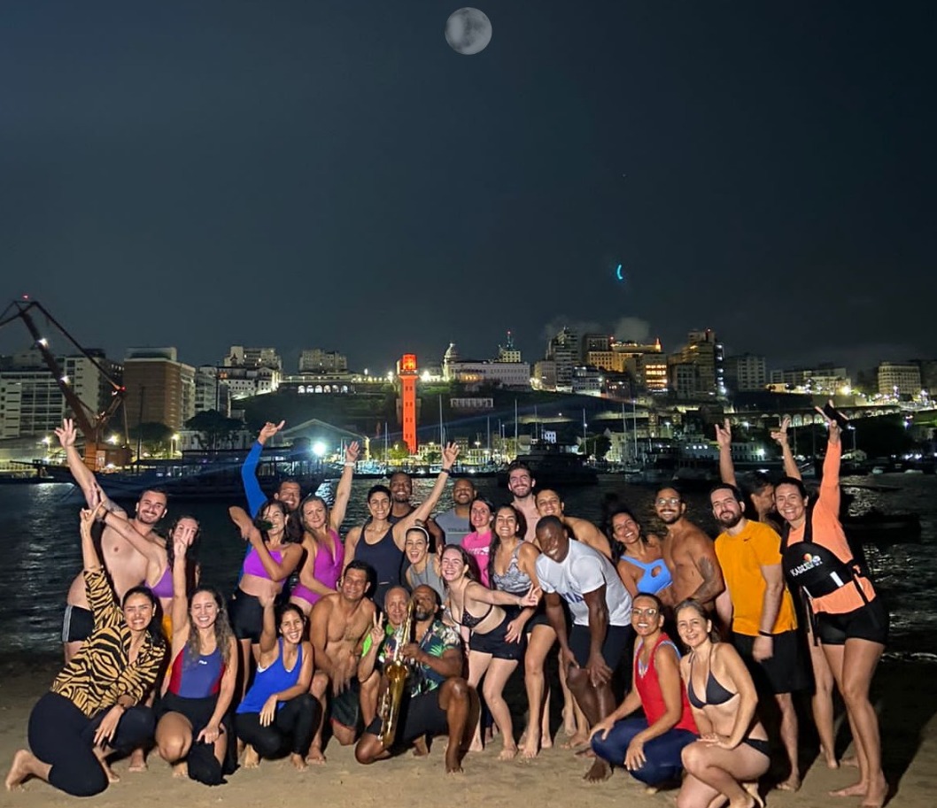 Remada da Lua Cheia na Praia da Preguiça terá forró e passeio noturno na Baía de Todos-os-Santos