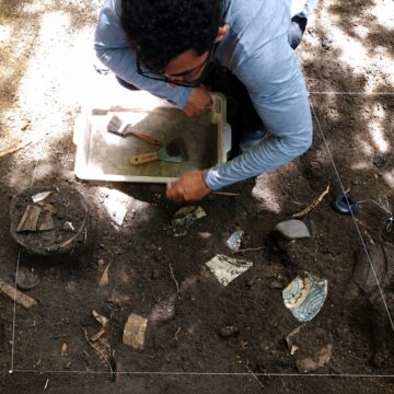 Tesouros enterrados: escavações em Porto Seguro revelam mais de 20 mil peças arqueológicas