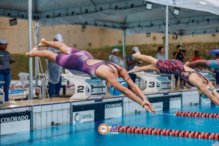 Campeonato master de natação reúne mais de 300 atletas em Salvador