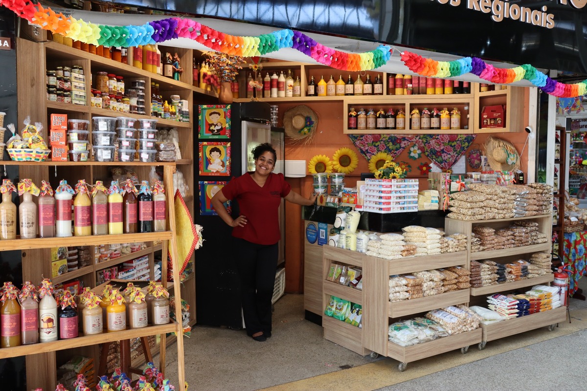Mercado do Rio Vermelho transmite estreia do Brasil na Copa do Mundo com shows gratuitos; confira