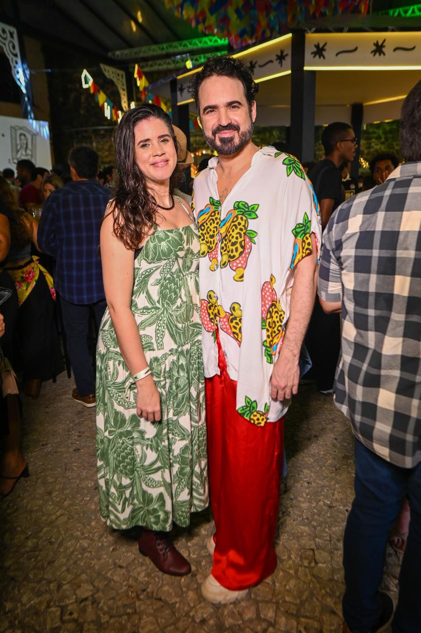 Juliana Mendonça e GabrieL Mercury