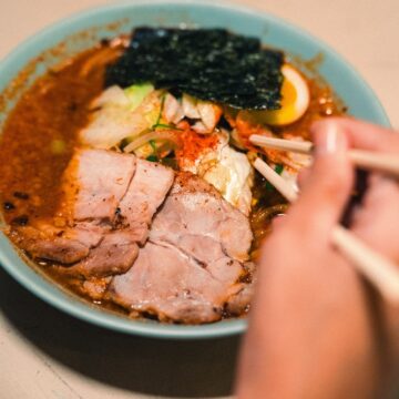 Chef Kaywa Hilton abre temporada da Noite de Ramen no Boia, em Salvador