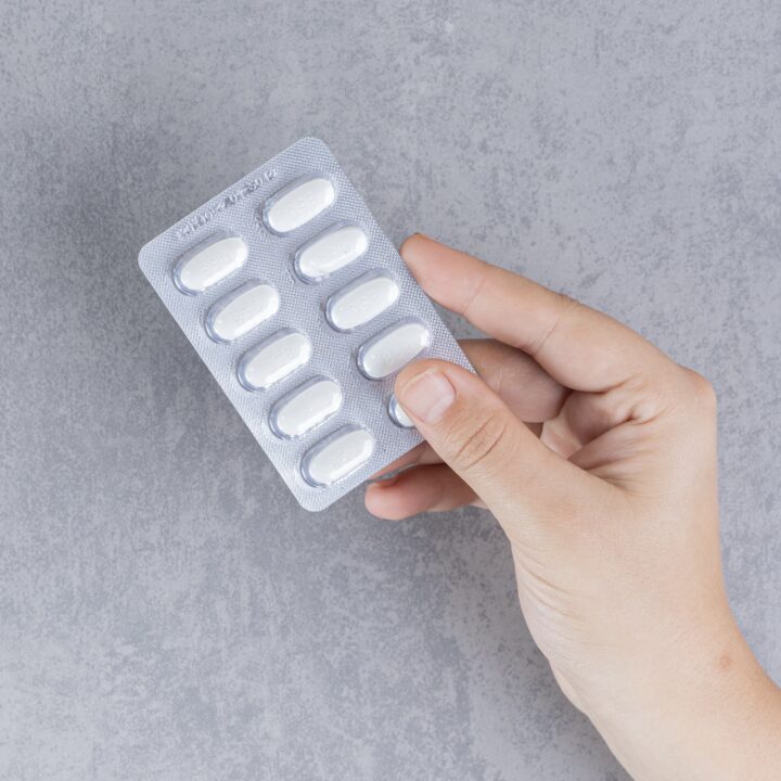Anvisa determina recolhimento de lotes de medicamento para pressão alta; entenda
