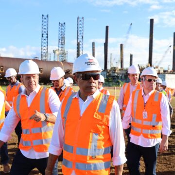 Ponte Salvador-Itaparica: governador acompanha avanço e movimentação no canteiro de São Roque Paraguaçu, em Maragogipe