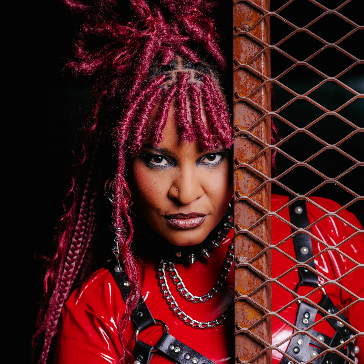 Larissa Luz mergulha no rock em novo álbum e celebra amadurecimento: “É o disco mais eu”