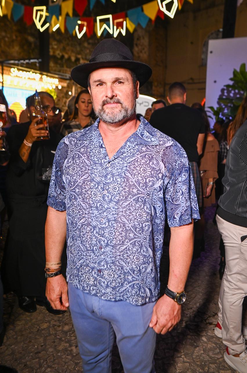 Leo Estakazero