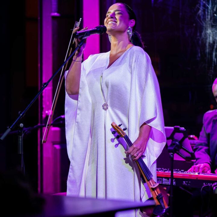 Cantora portuguesa Noa grava novo projeto em Salvador com Margareth Menezes e Gabriel Mercury