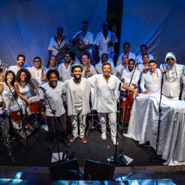 Orkestra Rumpilezz celebra 20 anos com show especial e homenagem a Letieres Leite em Salvador