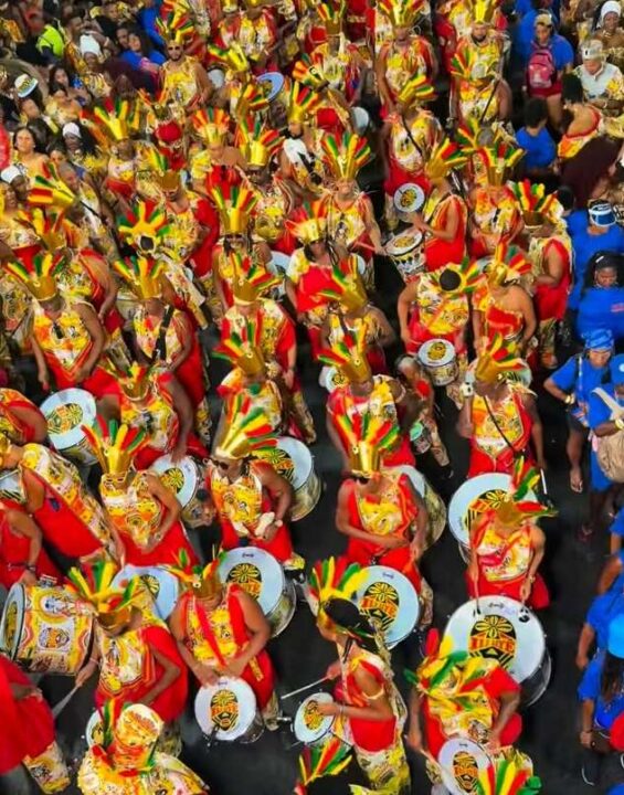 Ilê Aiyê promove festa no Pelourinho com forró, samba junino e música afro-baiana