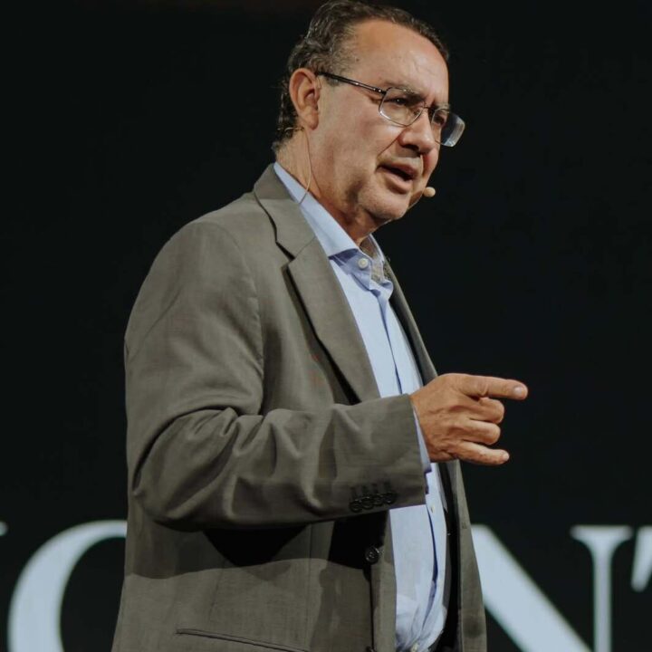 Pré-candidato à Presidência, Augusto Cury critica polarização na política e defende: “Quero dar um choque de lucidez”