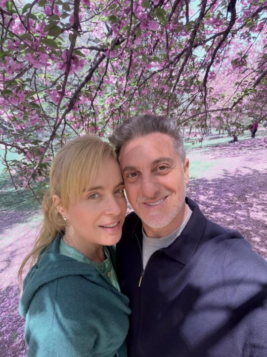 Angélica fala sobre nova fase de Luciano Huck como influenciador e revela regras