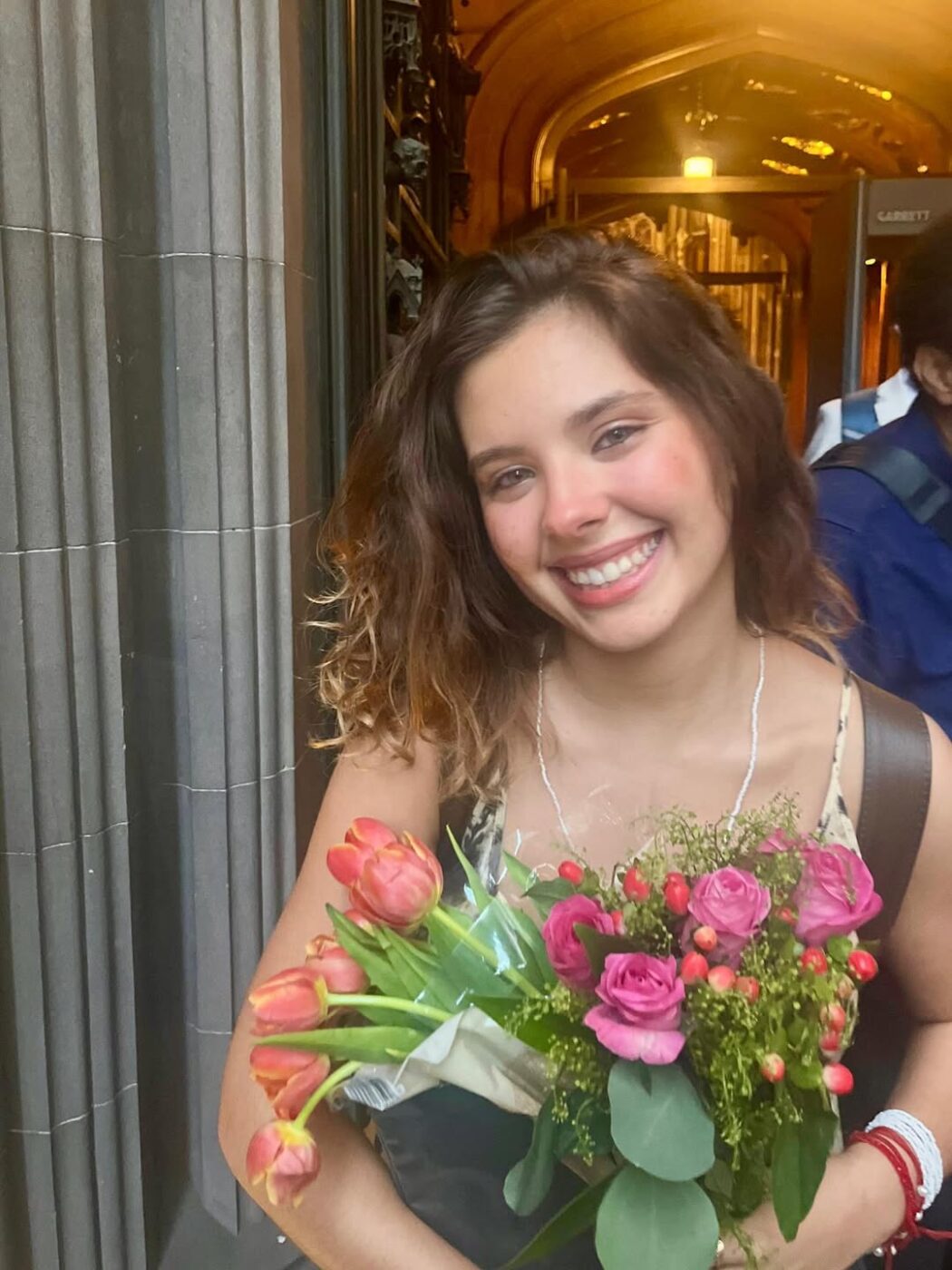 Flor Gil compartilha reflexão sobre suxualidade: “Nunca precisei sair do armário”