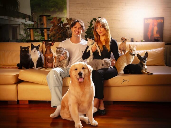 Luísa Sonza faz rara declaração ao namorado e mostra foto com todos os pets