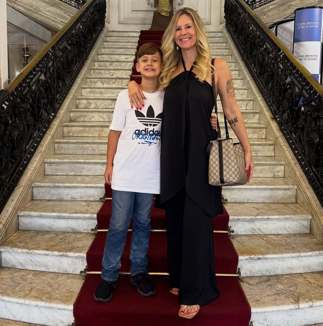 Aprovado na UERJ aos 11 anos, filho superdotado de ex-bailarina do Faustão ganha declaração emocionante da mãe
