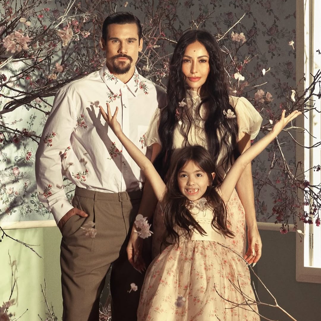 Sabrina Sato e Nicolas Prattes anunciam gravidez: ‘O nosso amor chamou e floresceu’