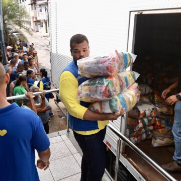 Salvador decreta situação de emergência em São Tomé de Paripe após derramamento de produtos na praia