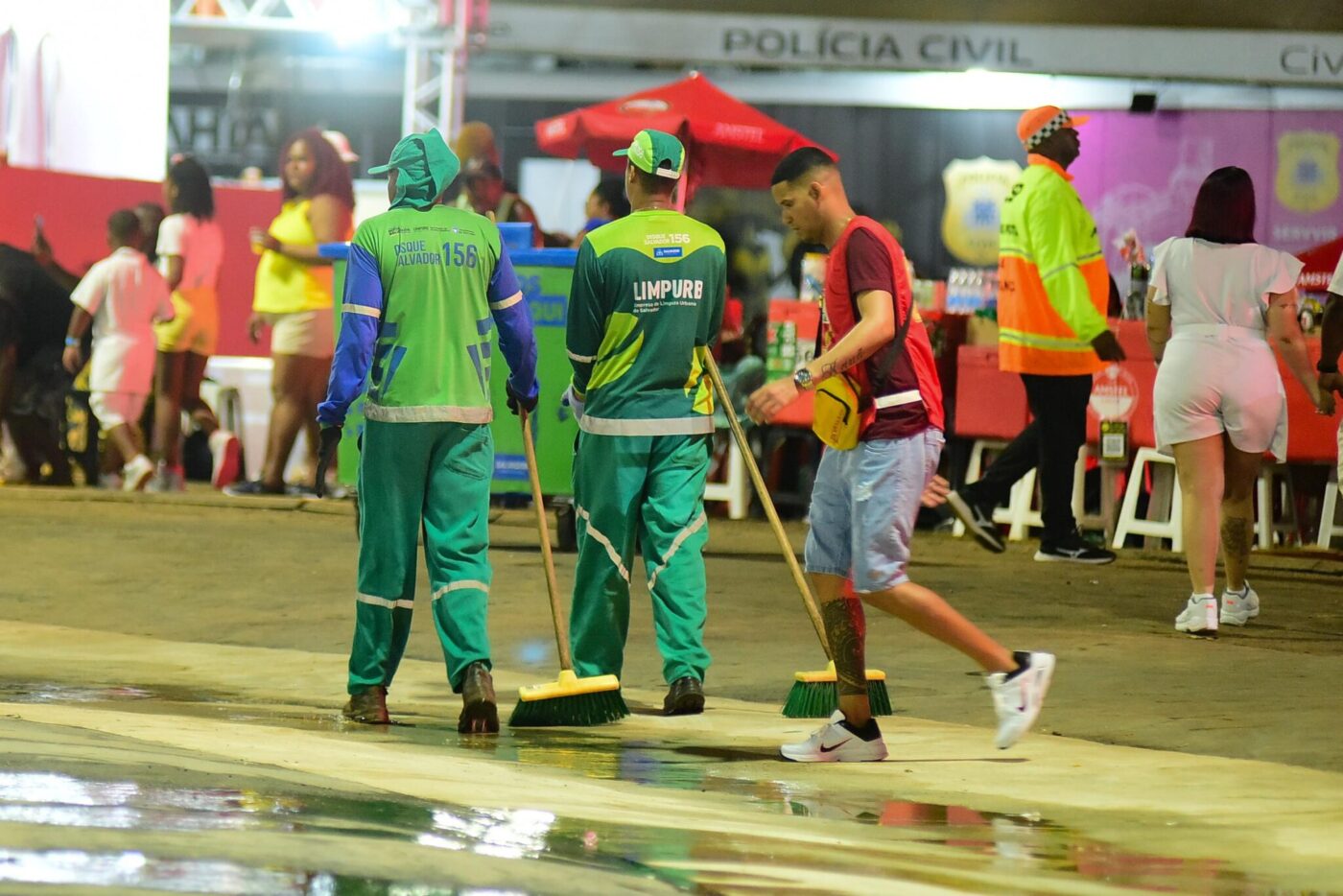 Coleta de lixo e limpeza urbana são suspensas em Salvador