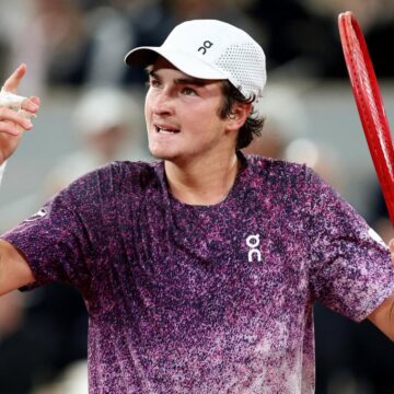 Valeu, João Fonseca! Brasileiro perde para Jakub Mensik e cai nas quartas de final de Roland Garros