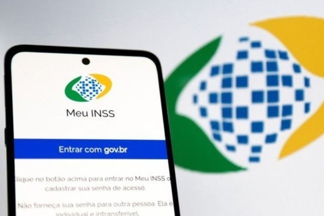 INSS alerta para golpe da Prova de Vida e reforça que procedimento não é feito por telefone ou visitas domiciliares