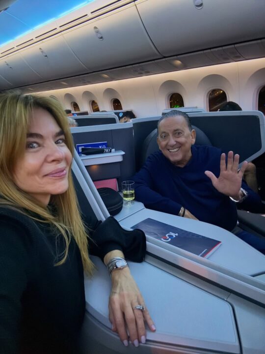 Galvão Bueno chega a Nova York para cobertura da Copa do Mundo 2026