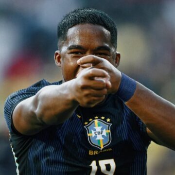 Endrick ganha milhares de seguidores, lidera buscas na internet e vira queridinho da torcida brasileira