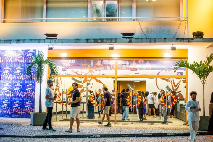 Cine Glauber Rocha abre programação gratuita com ciclos de cinema, oficinas e debates